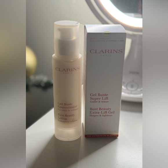 Clarins Bust Gel/ Lotion. Never used.Lost the box while unboxing all products - Picture 1 of 3
